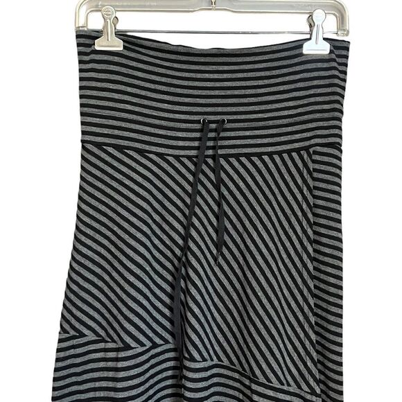 Athleta striped‎ tie waist midi skirt. Size small - Picture 2 of 10